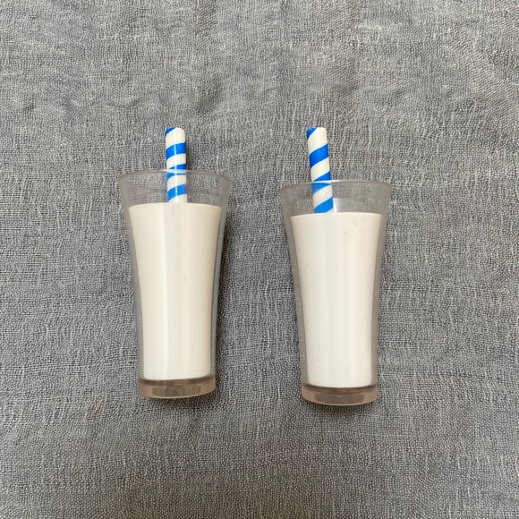 American Girl Sleepover Set - Picture 3 of 11